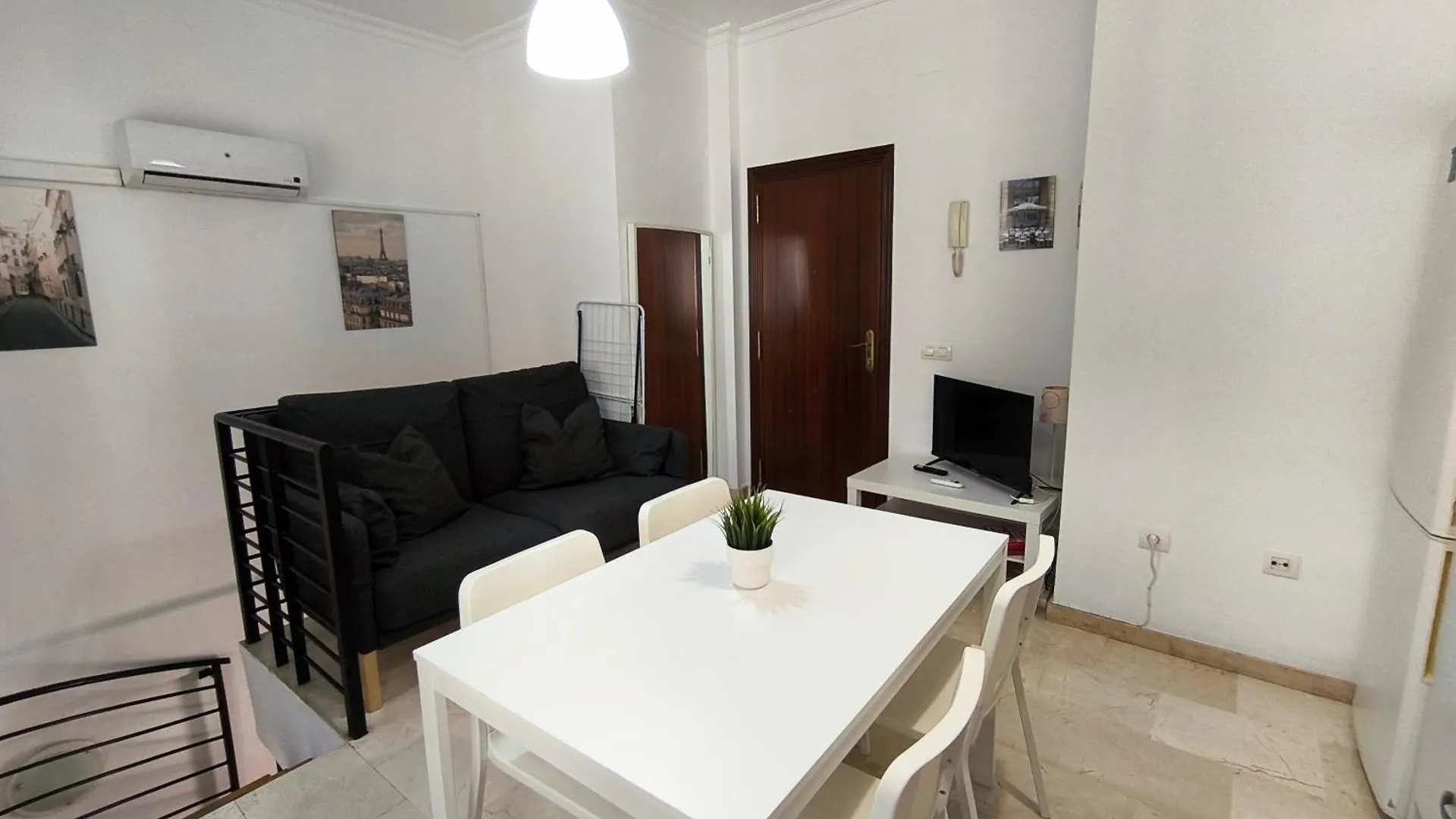 Cosy Duplex Flat In The Heart Of Malaga Lägenhet
